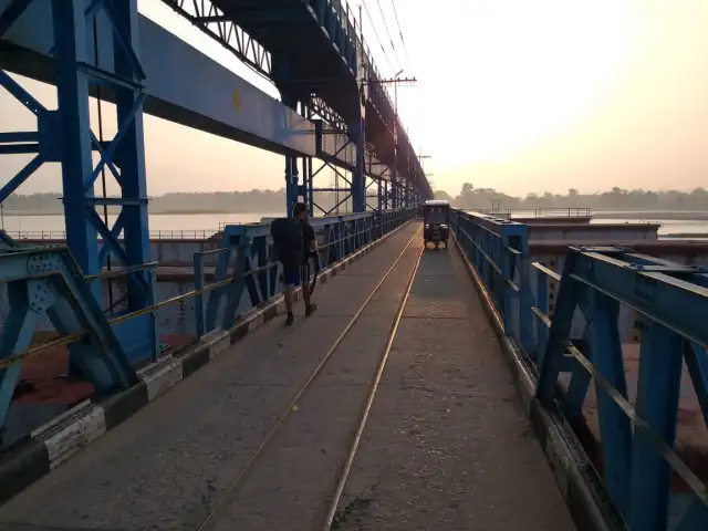Banbasa–Mahendranagar border crossing